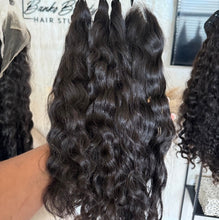 Load image into Gallery viewer, Actual Raw Vietnamese Wavy Curly hair